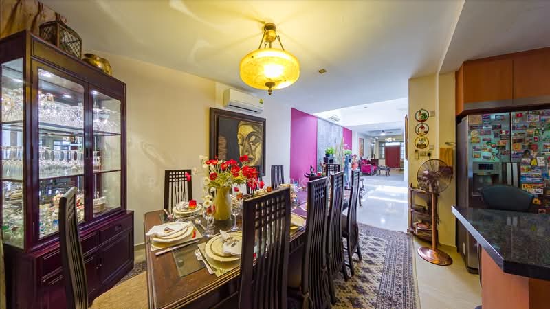 Namly, Namly place, 5 Bedrooms, 2,734 sqft, Terraced House For Sale, by Puran Kaur, 500199378 - Dining Room - PropertyGuru.com.sg
