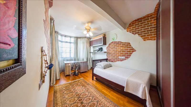 Namly, Namly place, 5 Bedrooms, 2,734 sqft, Terraced House For Sale, by Puran Kaur, 500199378 - Bedroom - PropertyGuru.com.sg
