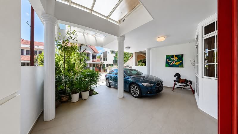 Namly, Namly place, 5 Bedrooms, 2,734 sqft, Terraced House For Sale, by Puran Kaur, 500199378 - Garden and coverd patio - PropertyGuru.com.sg