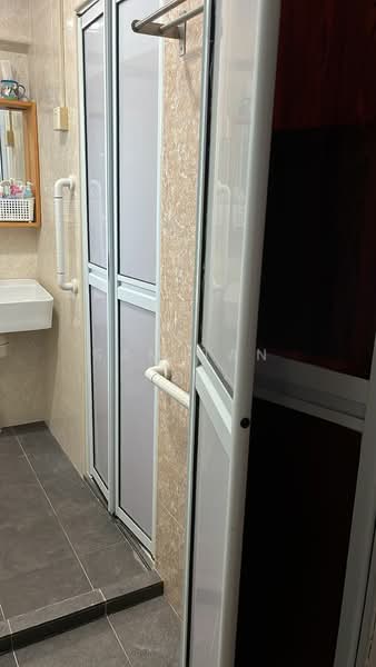 5 Boon Keng Road, 5 Boon Keng Road, Room Rental, 100 sqft, HDB Flat For Rent, by Sam Tan, 500199383 - Bathroom - PropertyGuru.com.sg