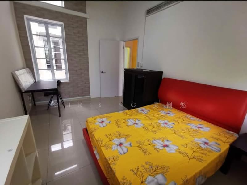 Tiong Bahru Conservation, , 6 Bedrooms, 1,335 sqft, HDB Flat For Sale, by Chris Ng 吴俐慜, 500199396 - Bedroom - PropertyGuru.com.sg