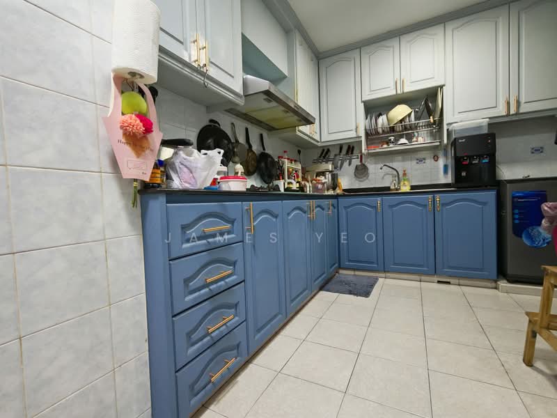 657B Jurong West Street 65, 657B Jurong West Street 65, 3 Bedrooms, 979 sqft, HDB Flat For Sale, by James Yeo, 500199400 - Kitchen - PropertyGuru.com.sg
