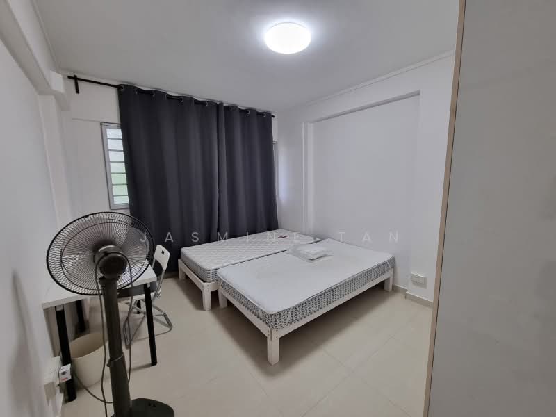 283 Tampines Street 22, 283 Tampines Street 22, 3 Bedrooms, 1,119 sqft, HDB Flat For Sale, by Jasmine Tan, 500199429 - Bedroom - PropertyGuru.com.sg