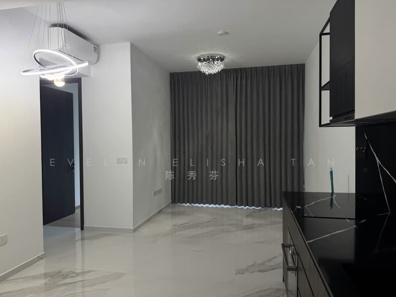 Jervois Mansion, 8 Jervois Close, Room Rental, 180 sqft, Condominium For Rent, by Evelyn Elisha Tan 陈秀芬, 500199430 - Cosy Living & Dining w 3-4 Tone Lights - PropertyGuru.com.sg