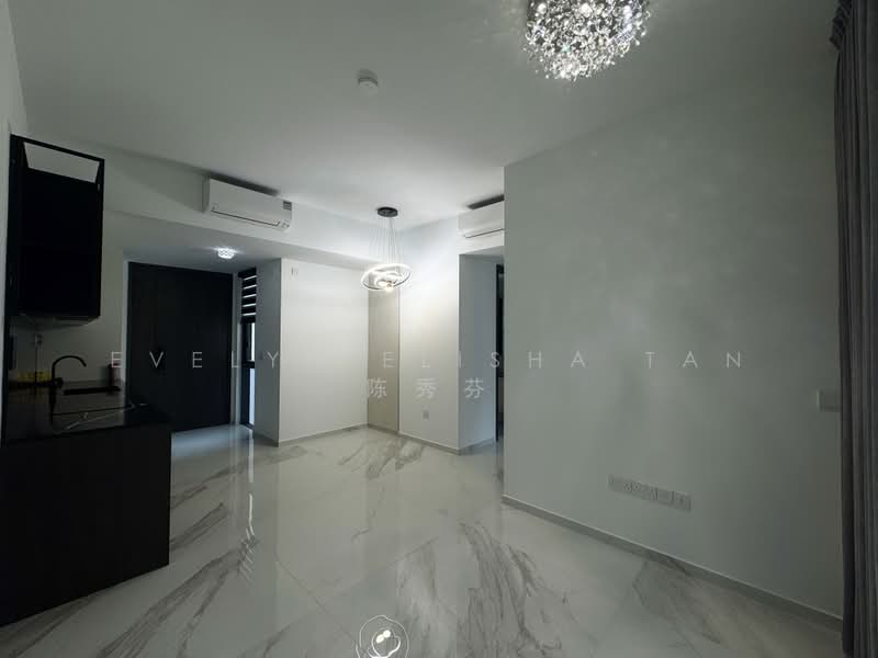 Jervois Mansion, 8 Jervois Close, Room Rental, 180 sqft, Condominium For Rent, by Evelyn Elisha Tan 陈秀芬, 500199430 - Cosy Living & Dining w 3-4 Tone Lights - PropertyGuru.com.sg