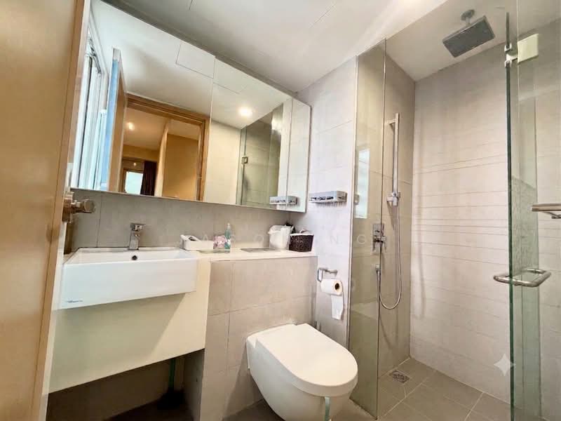 Eight Riversuites, 8 Whampoa East, 2 Bedrooms, 807 sqft, Condominium For Sale, by Jason Ng, 500199433 - Bathroom - PropertyGuru.com.sg