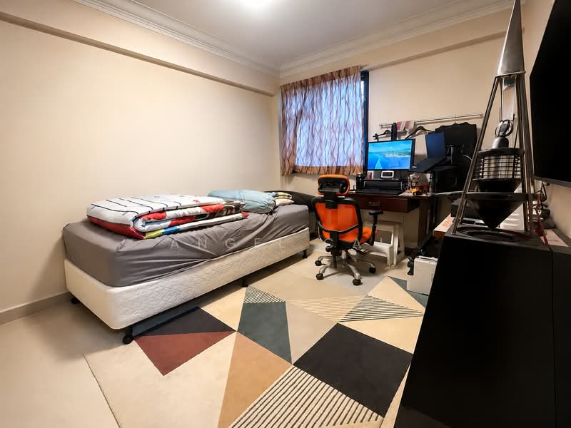 20 Lorong 7 Toa Payoh, 20 Lorong 7 Toa Payoh, 2 Bedrooms, 721 sqft, HDB Flat For Sale, by Angel Cai, 500199439 - Bedroom - PropertyGuru.com.sg