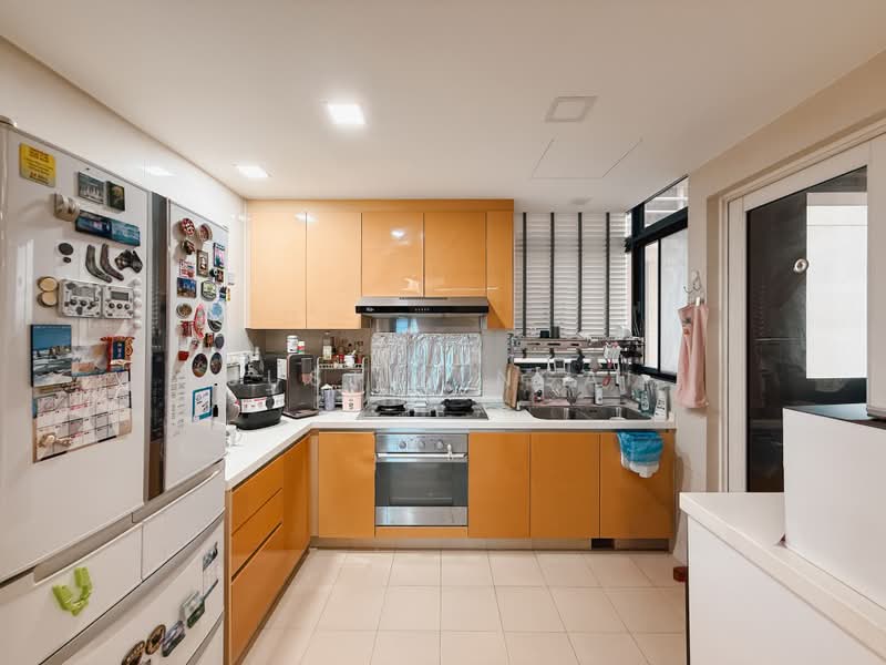 City Square Residences, 12 Kitchener Link, 3 Bedrooms, 1,206 sqft, Condominium For Sale, by Justin Ngai, 500199440 - Kitchen - PropertyGuru.com.sg
