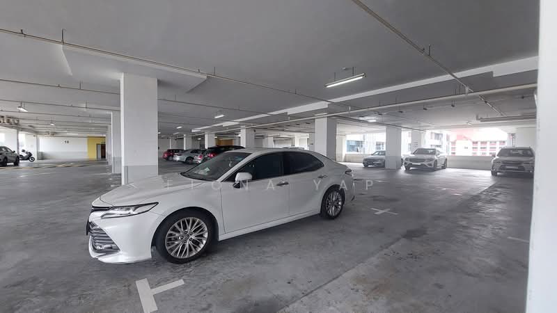 Midview City, 18 Sin Ming Lane, 1,496 sqft, Light Industrial (B1) For Sale, by Fiona Yap, 500199446 - Car Park - CommercialGuru.com.sg