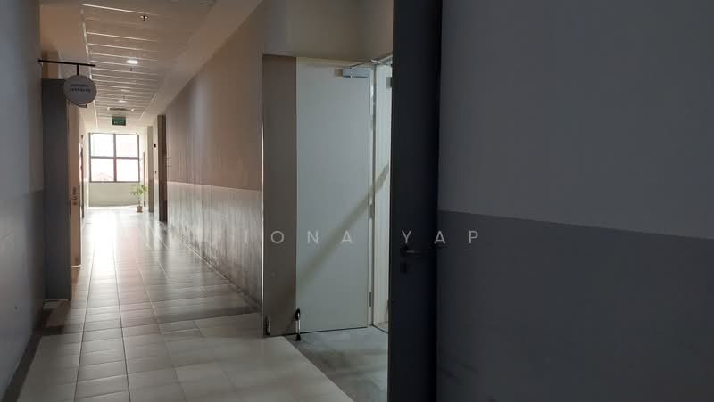 Midview City, 18 Sin Ming Lane, 1,496 sqft, Light Industrial (B1) For Sale, by Fiona Yap, 500199446 - Corridor - CommercialGuru.com.sg