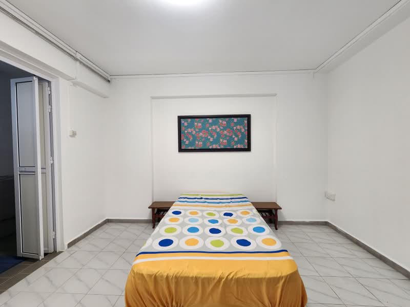 329 Serangoon Avenue 3, 329 Serangoon Avenue 3, 3 Bedrooms, 904 sqft, HDB Flat For Sale, by Thomas Tan, 500199449 - Bedroom - PropertyGuru.com.sg