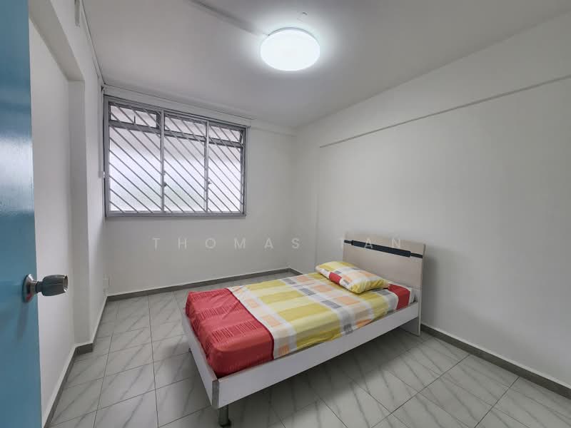 329 Serangoon Avenue 3, 329 Serangoon Avenue 3, 3 Bedrooms, 904 sqft, HDB Flat For Sale, by Thomas Tan, 500199449 - Bedroom - PropertyGuru.com.sg