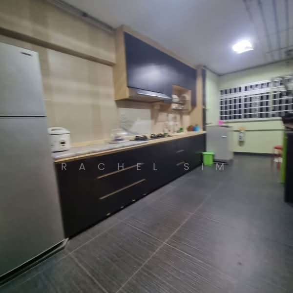 293 Tampines Street 22, 293 Tampines Street 22, Room Rental, 110 sqft, HDB Flat For Rent, by Rachel Sim, 500199450 - Kitchen - PropertyGuru.com.sg