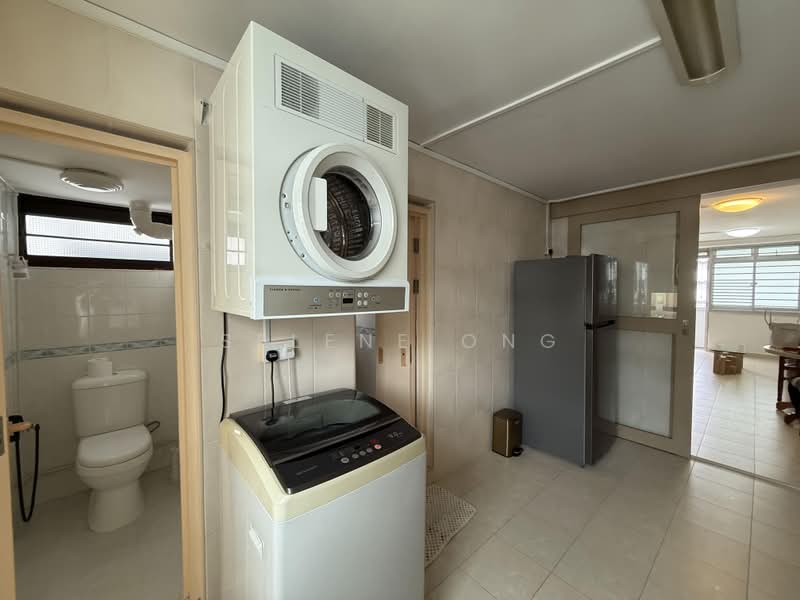 2 Ghim Moh Road, 2 Ghim Moh Road, 3 Bedrooms, 700 sqft, HDB Flat For Sale, by Selene Ong, 500199451 - Kitchen - PropertyGuru.com.sg