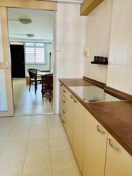 2 Ghim Moh Road, 2 Ghim Moh Road, 3 Bedrooms, 700 sqft, HDB Flat For Sale, by Selene Ong, 500199451 - Living Room - PropertyGuru.com.sg