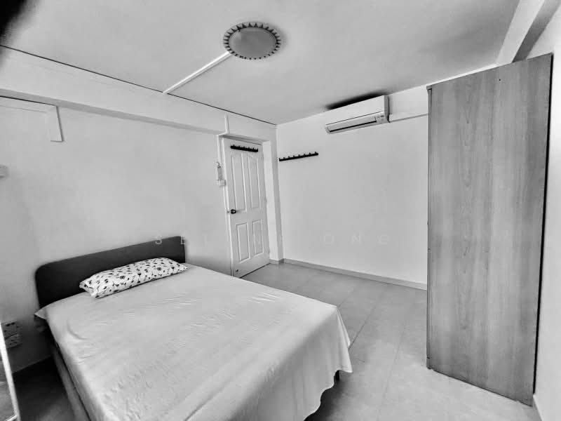 2 Ghim Moh Road, 2 Ghim Moh Road, 3 Bedrooms, 700 sqft, HDB Flat For Sale, by Selene Ong, 500199451 - Bedroom - PropertyGuru.com.sg