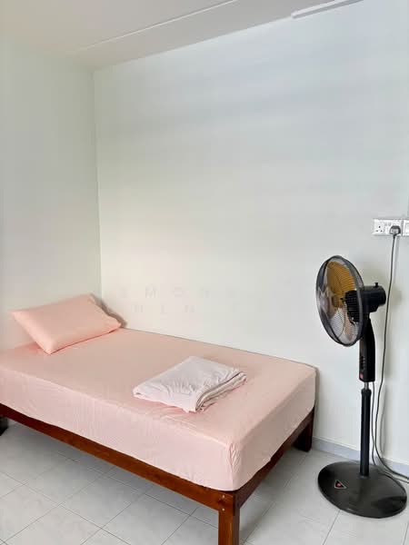 407 Pasir Ris Drive 6, 407 Pasir Ris Drive 6, Room Rental, 200 sqft, HDB Flat For Rent, by Desmond Lim Chen Fan, 500199454 - Bedroom - PropertyGuru.com.sg