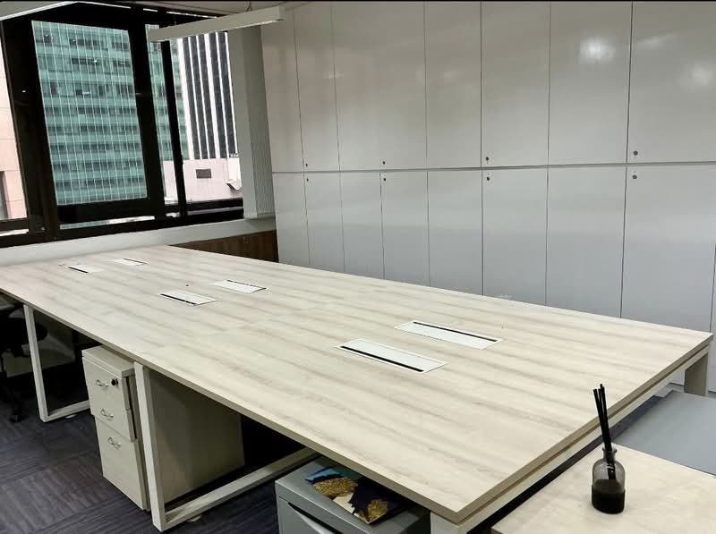 RAFFLES PLACE | Fitted Office | Sheltered to MRT Station |, Raffles Place MRT, 1,300 sqft, Office For Rent, by Amy Aw 胡嘉薇, 500199455 - CommercialGuru.com.sg