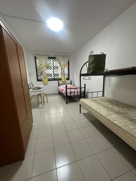 835 Jurong West Street 81, 835 Jurong West Street 81, 4 Bedrooms, 1,302 sqft, HDB Flat For Sale, by Lewis Tan, 500199457 - Bedroom - PropertyGuru.com.sg
