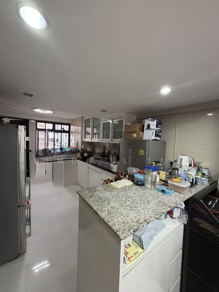 20 Lorong 7 Toa Payoh, 20 Lorong 7 Toa Payoh, 2 Bedrooms, 721 sqft, HDB Flat For Sale, by Linda SL Tan, 500199458 - Kitchen - PropertyGuru.com.sg