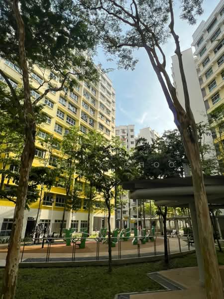 426B Yishun Avenue 11, 426B Yishun Avenue 11, Room Rental, 120 sqft, HDB Flat For Rent, by Frank Choo, 500199462 - Exterior - PropertyGuru.com.sg