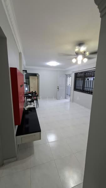 273D Jurong West Avenue 3, 273D Jurong West Avenue 3, 2 Bedrooms, 900 sqft, HDB Flat For Rent, by Masilamani Kumara Velu, 500199468 - Living Room - PropertyGuru.com.sg