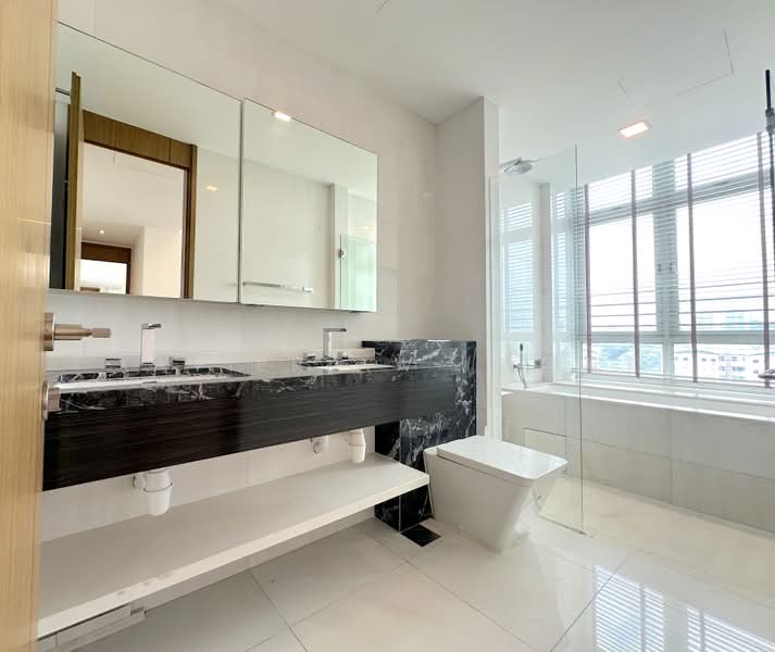 Residences @ Emerald Hill, 119 Emerald Hill Road, 3 Bedrooms, 1,657 sqft, Condominium For Sale, by Xavier Aw (欧伟廷), 500199471 - Master Bathroom - PropertyGuru.com.sg