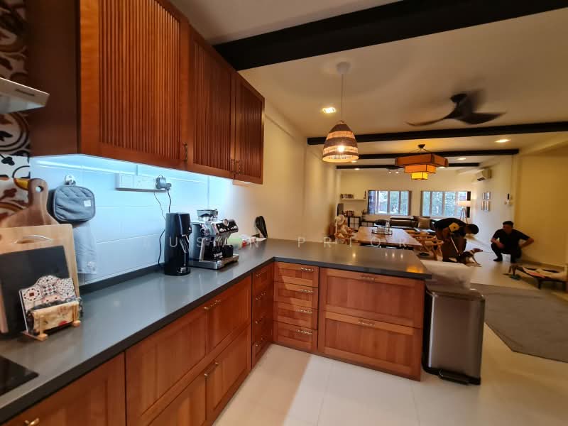 Tiong Bahru Biggest 2 Bed, Tiong Bahru Road, 2 Bedrooms, 1,275 sqft, Conservation House For Sale, by Susan Prior, 500199473 - Kitchen - PropertyGuru.com.sg