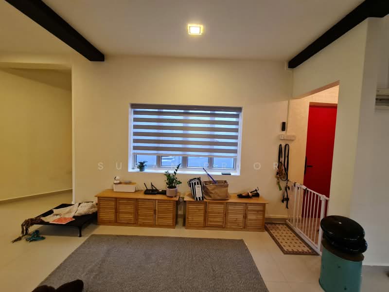 Tiong Bahru Biggest 2 Bed, Tiong Bahru Road, 2 Bedrooms, 1,275 sqft, Conservation House For Sale, by Susan Prior, 500199473 - Living Room - PropertyGuru.com.sg