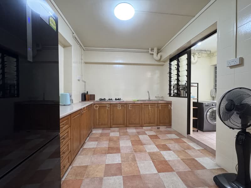 733 Tampines Street 71, 733 Tampines Street 71, 3 Bedrooms, 1,108 sqft, HDB Flat For Rent, by Phoebe Lin, 500199474 - Kitchen - PropertyGuru.com.sg