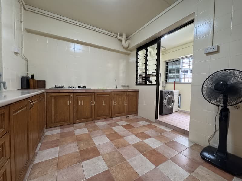 733 Tampines Street 71, 733 Tampines Street 71, 3 Bedrooms, 1,108 sqft, HDB Flat For Rent, by Phoebe Lin, 500199474 - Kitchen - PropertyGuru.com.sg