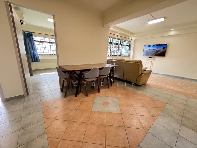 733 Tampines Street 71, 733 Tampines Street 71, 3 Bedrooms, 1,108 sqft, HDB Flat For Rent, by Phoebe Lin, 500199474 - Living Room - PropertyGuru.com.sg