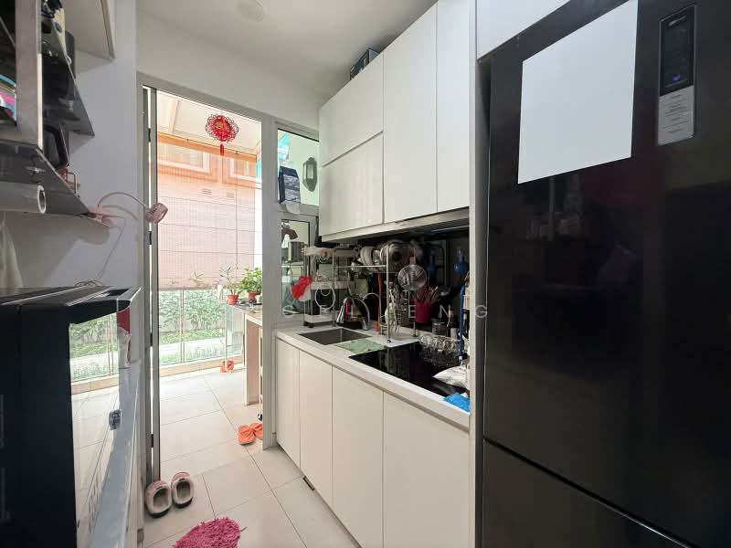 NEWest, 3 West Coast Drive, 4 Bedrooms, 2,433 sqft, Cluster House For Sale, by Nigel Eng, 500199475 - Kitchen - PropertyGuru.com.sg