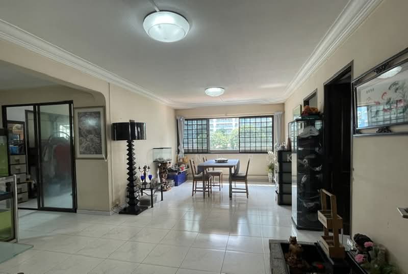 414 Choa Chu Kang Avenue 4, 414 Choa Chu Kang Avenue 4, 4 Bedrooms, 1,302 sqft, HDB Flat For Sale, by Vincent Pok, 500199490 - Living Room - PropertyGuru.com.sg
