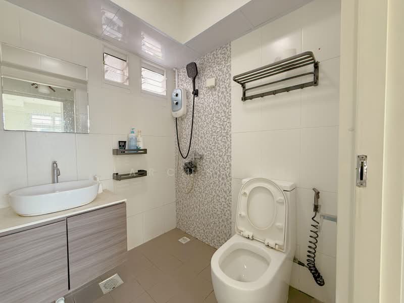 113D McNair Towers, 113D Mcnair Road, Room Rental, 97 sqft, HDB Flat For Rent, by Marcus Tan, 500199493 - Bathroom - PropertyGuru.com.sg