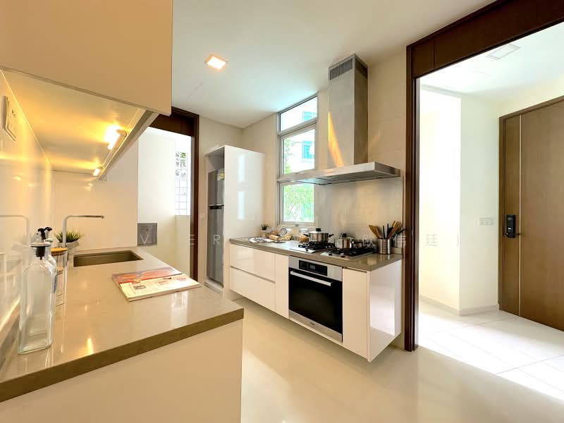 Residences @ Emerald Hill, 119 Emerald Hill Road, 3 Bedrooms, 1,851 sqft, Condominium For Sale, by Xavier Aw (欧伟廷), 500199494 - Kitchen - PropertyGuru.com.sg