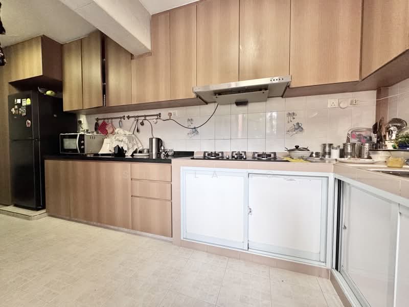 Neptune Court, 8 Marine Vista, 3 Bedrooms, 1,270 sqft, Apartment For Rent, by Stella Ng, 500199498 - Kitchen - PropertyGuru.com.sg