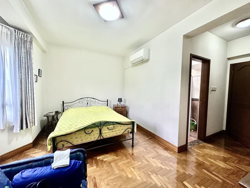Westcove Condo, 10 West Coast Crescent, 2 Bedrooms, 1,087 sqft, Condominium For Sale, by Marius Wong, 500199503 - Bedroom - PropertyGuru.com.sg