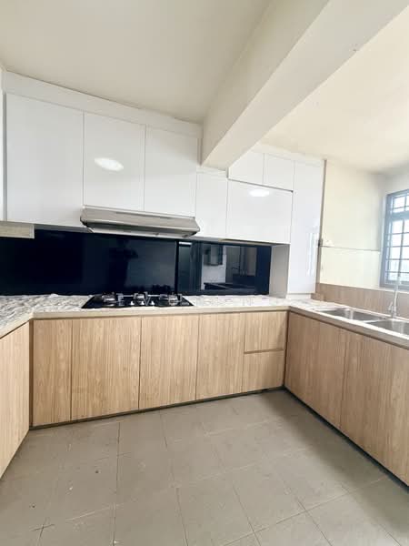 11 Upper Boon Keng Road, 11 Upper Boon Keng Road, 2 Bedrooms, 700 sqft, HDB Flat For Sale, by Evon Ng, 500199504 - Kitchen - PropertyGuru.com.sg
