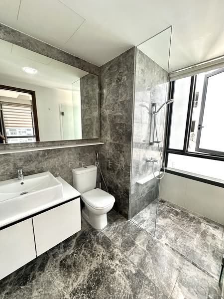 Parc Centros, 82 Punggol Central, Hougang / Punggol / Sengkang, 3 Bedrooms, 990 sqft, Condominium For Sale, by Jeffrey Lee, 500199506 - Bathroom - PropertyGuru.com.sg