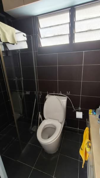 894D Woodlands Drive 50, 894D Woodlands Drive 50, 3 Bedrooms, 1,076 sqft, HDB Flat For Sale, by William Tan 陳威誦, 500199507 - Bathroom - PropertyGuru.com.sg