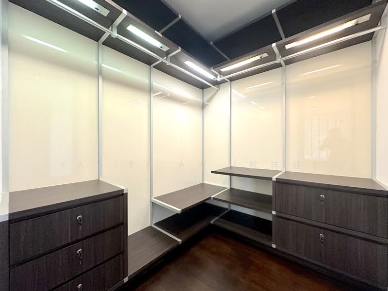 Residences @ Emerald Hill, 119 Emerald Hill Road, 5 Bedrooms, 5,791 sqft, Condominium For Sale, by Xavier Aw (欧伟廷), 500199509 - Walk-in Wardrobe - PropertyGuru.com.sg