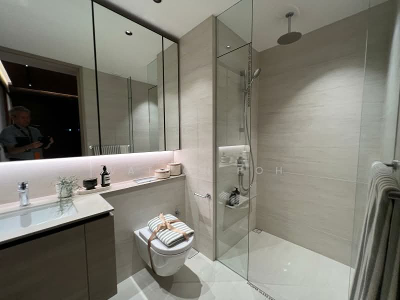 Narra Residences, , 2 Bedrooms, 646 sqft, Condominium For Sale, by Watson Poh, 500199513 - Bathroom - PropertyGuru.com.sg