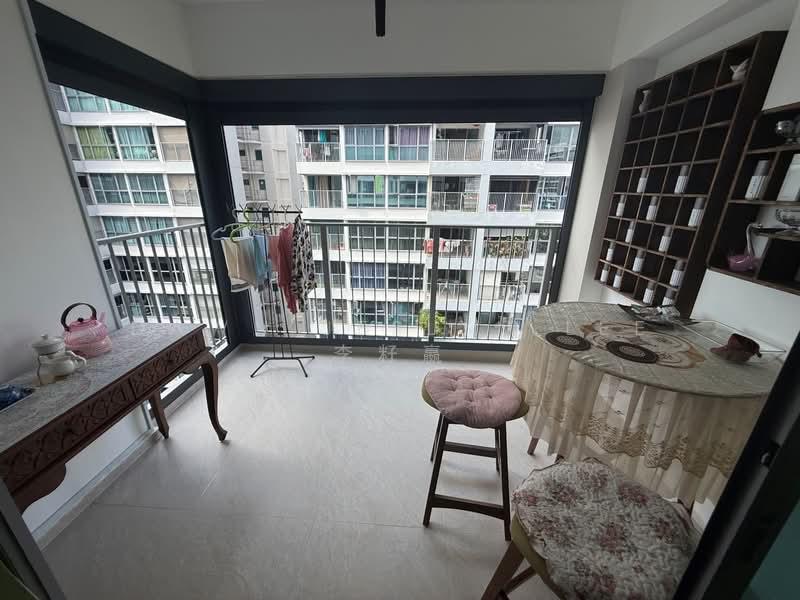 519B Tampines Central 8, 519B Tampines Central 8, Room Rental, 150 sqft, HDB Flat For Rent, by Dawn Jeslyn Lee 李籽嬴, 500199516 - Balcony - PropertyGuru.com.sg