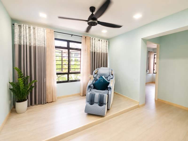 764A Woodlands Circle, 764A Woodlands Circle, 3 Bedrooms, 1,194 sqft, HDB Flat For Sale, by Faizal Rahim, 500199521 - Living Room - PropertyGuru.com.sg
