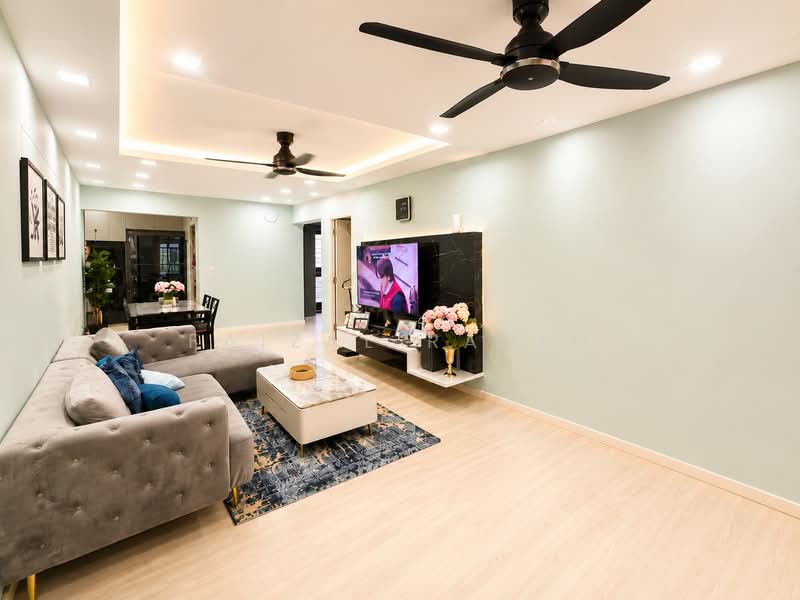 764A Woodlands Circle, 764A Woodlands Circle, 3 Bedrooms, 1,194 sqft, HDB Flat For Sale, by Faizal Rahim, 500199521 - Living Room - PropertyGuru.com.sg