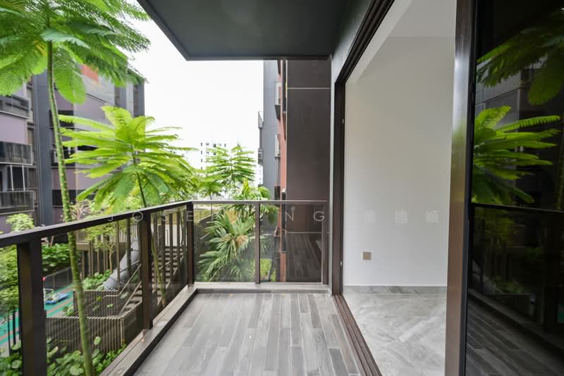 The Commodore, 59 Canberra Drive, 3 Bedrooms, 1,023 sqft, Condominium For Sale, by Joseph Ng 黄德顺, 500199528 - Balcony - PropertyGuru.com.sg