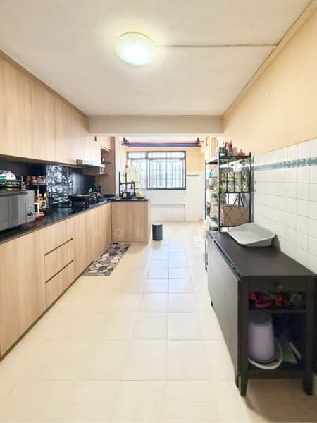 222 Lorong 8 Toa Payoh, 222 Lorong 8 Toa Payoh, 3 Bedrooms, 882 sqft, HDB Flat For Sale, by Ainon Talib, 500199532 - PropertyGuru.com.sg