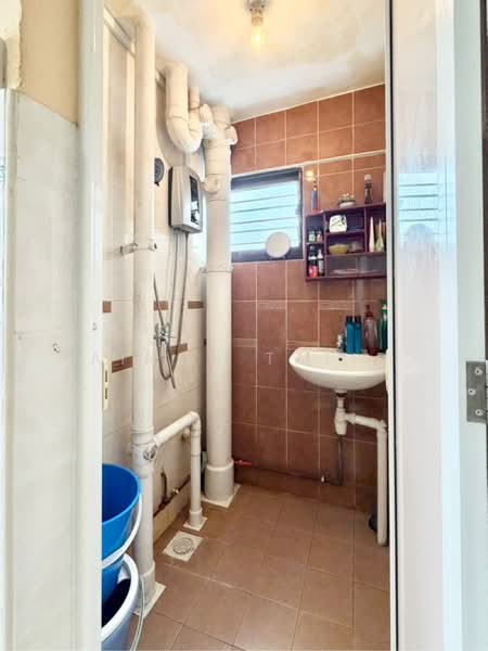 222 Lorong 8 Toa Payoh, 222 Lorong 8 Toa Payoh, 3 Bedrooms, 882 sqft, HDB Flat For Sale, by Ainon Talib, 500199532 - PropertyGuru.com.sg