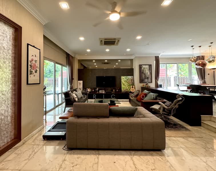Freehold Renovated Spacious Semi-D Near MRT!, Kismis Avenue, 5 Bedrooms, 4,000 sqft, Semi-Detached House For Sale, by Sindric Goh, 500199536 - Living Room - PropertyGuru.com.sg